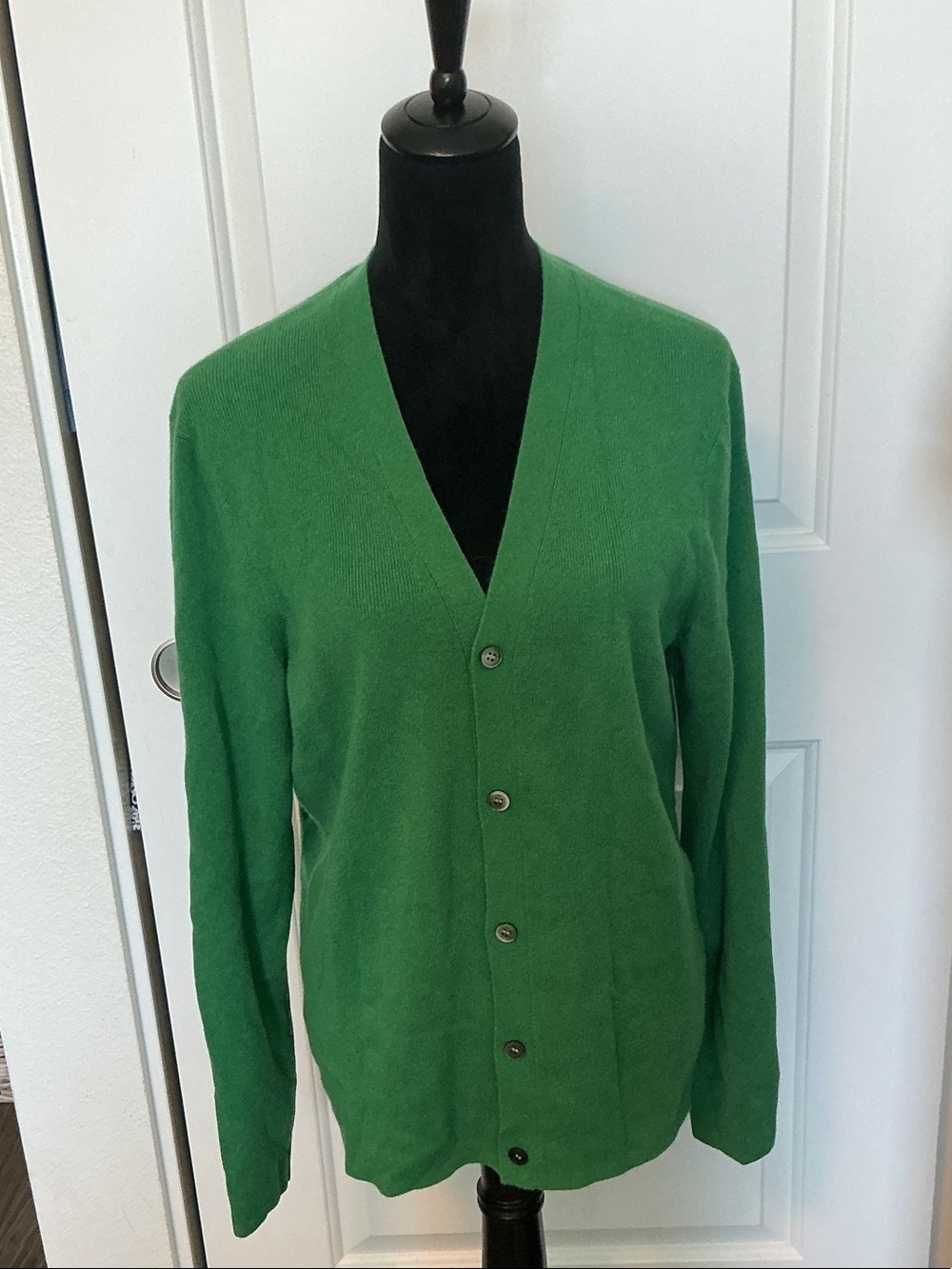 COS Green V-Neck Button Cashmere Cardigan Sweater M NWT